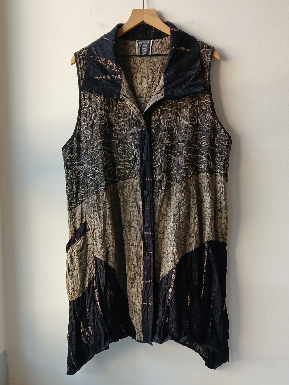 Harubella Crinkle Tunic Vest Black Bronze Women's 1X